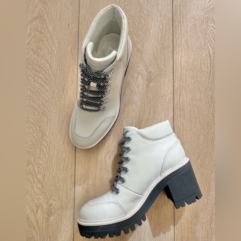 Marc Fisher Off-White Waldo Combat Boots (Size: 6.5)